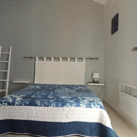 Maison Mitoyenne A Barbatre, Proche Plage, 4 Personnes, Wi-fi, Jardin Clos - Fr-1-823-92 بارْباتْرْ