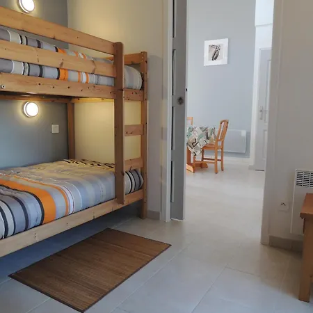 Maison Mitoyenne A Barbatre, Proche Plage, 4 Personnes, Wi-fi, Jardin Clos - Fr-1-823-92 *