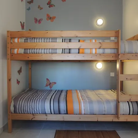 Maison Mitoyenne A Barbatre, Proche Plage, 4 Personnes, Wi-fi, Jardin Clos - Fr-1-823-92 * Barbâtre